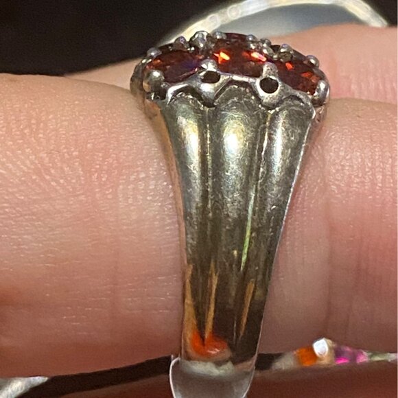 Ring Size 7.5 Garnet Sterling Silver 925 Women Semi-Precious Stone - Picture 2 of 12
